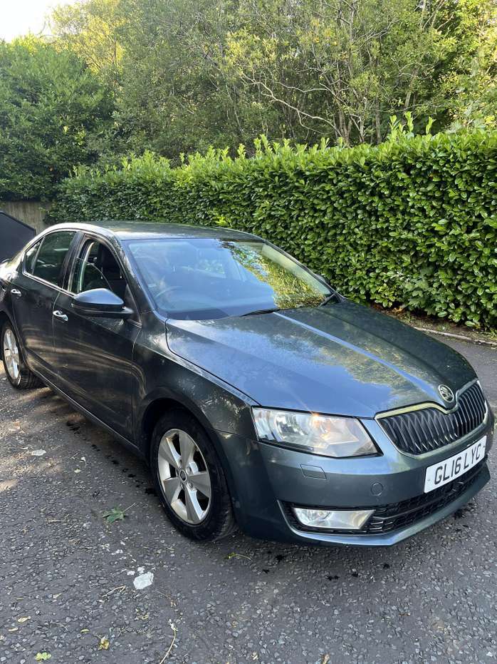 Skoda Octavia, 1.6 l., Седан