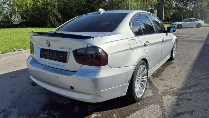 BMW 320, 2.0 l., Седан
