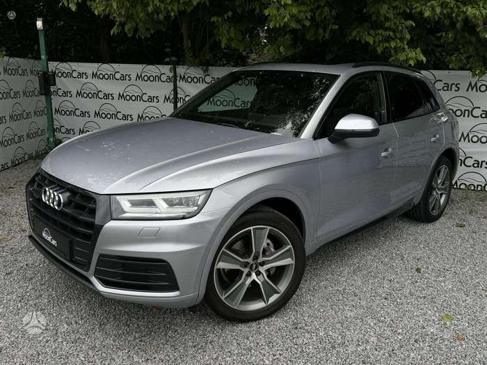 Audi Q5, 2.0 l., off-road / crossover