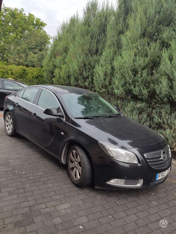 Opel Insignia, 2.0 l., Седан