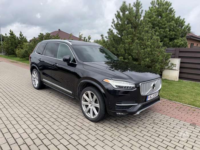 Volvo XC90, 2.0 l., off-road / crossover