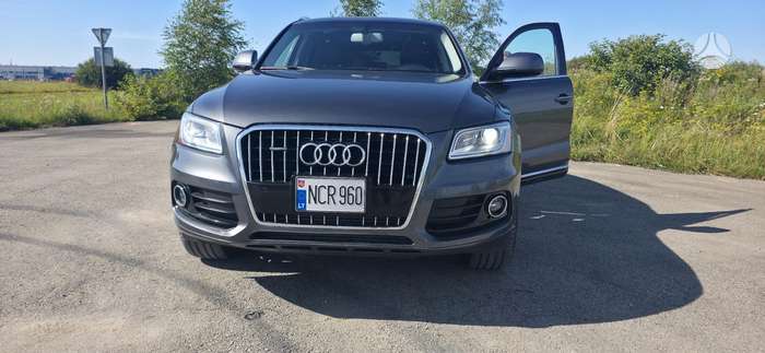 Audi Q5, 2.0 l., Внедорожник / Кроссовер