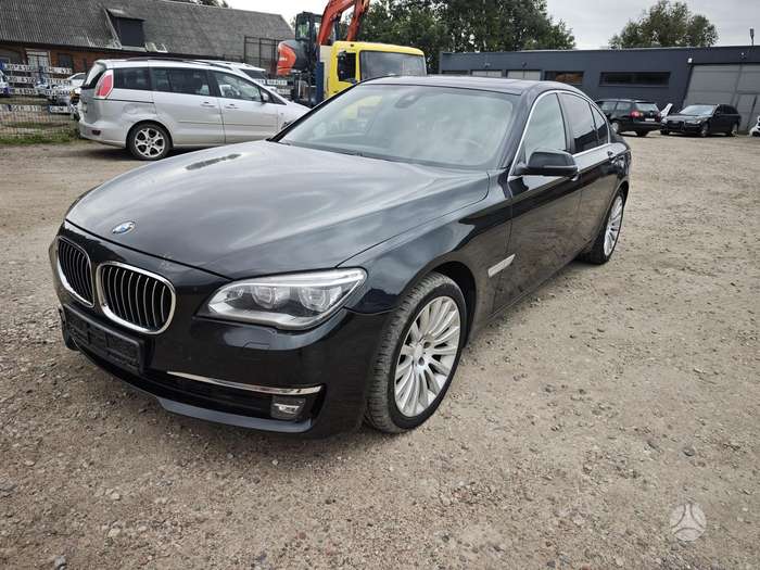 BMW 730, 3.0 l., Седан