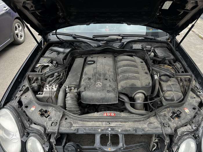 Mercedes-Benz E220, 2.2 l., Седан