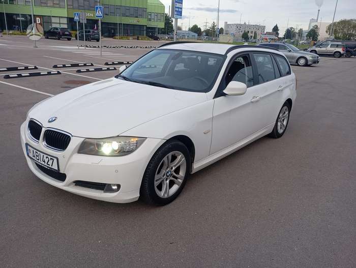 BMW 320, 2.0 l., wagon