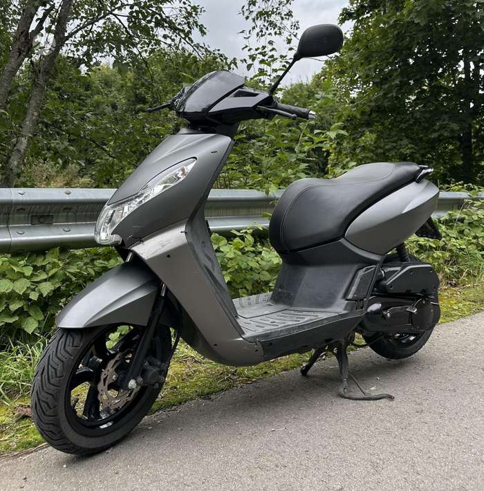 Peugeot Kisbee 49cc, scooters / mopeds