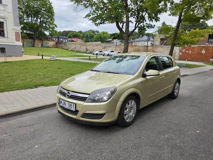 Opel Astra, 1.8 l., Хэтчбек