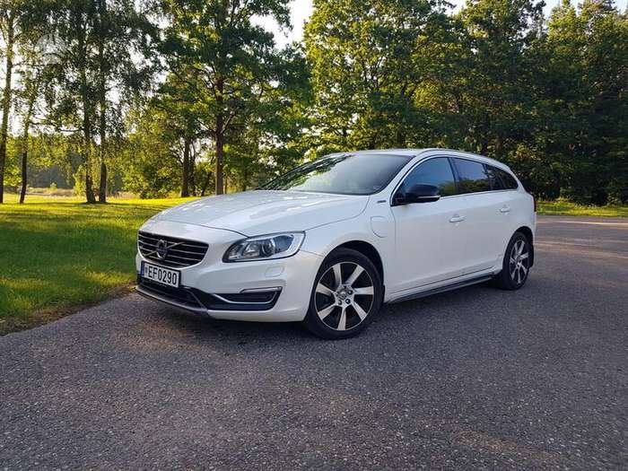 Volvo V60, 2.4 l., Универсал