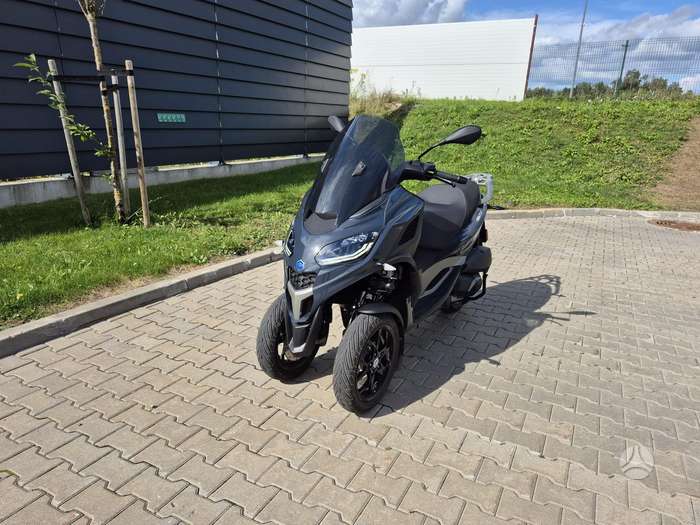 Piaggio MP3 310cc, trikes