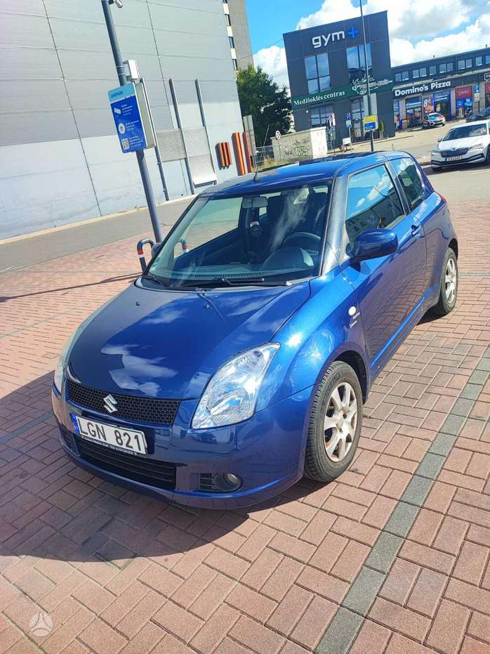 Suzuki Swift, 1.5 l., Хэтчбек