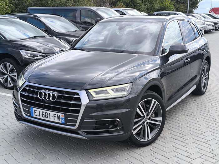 Audi Q5, 2.0 l., off-road / crossover