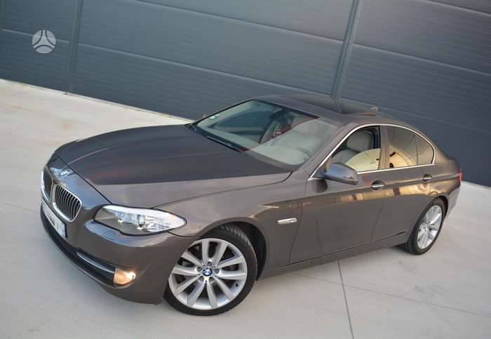 BMW 520, 2.0 l., Седан
