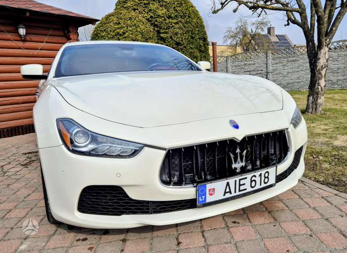 Maserati Ghibli, 3.0 l., Седан