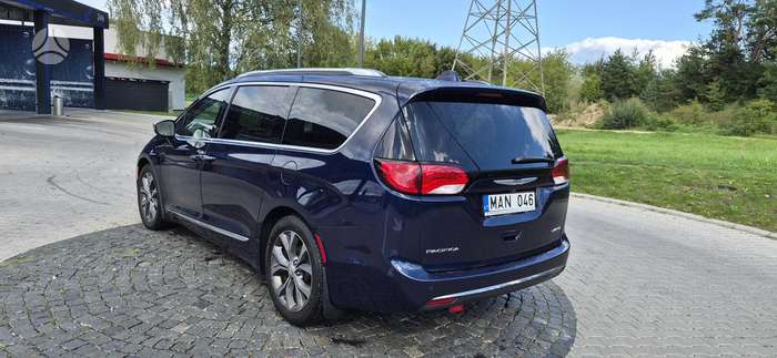 Chrysler Pacifica, 3.6 l., Минивэн