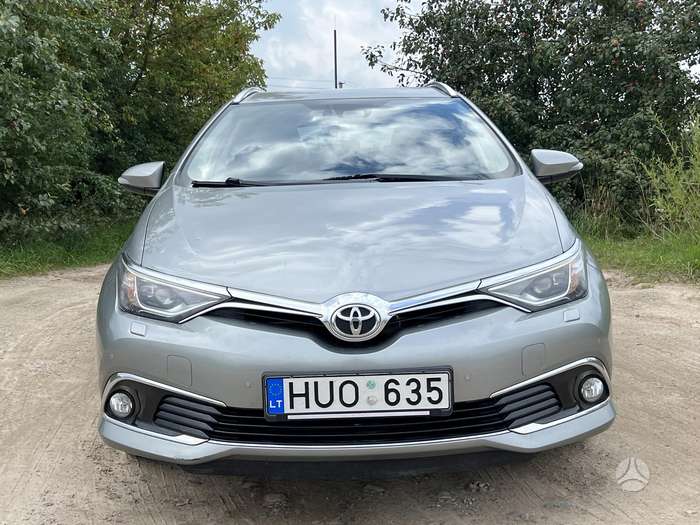 Toyota Auris, 1.2 l., Универсал