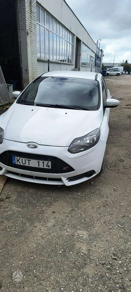 Ford Focus ST, 2.0 l., Хэтчбек