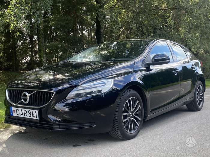 Volvo V40, 2.0 l., Хэтчбек