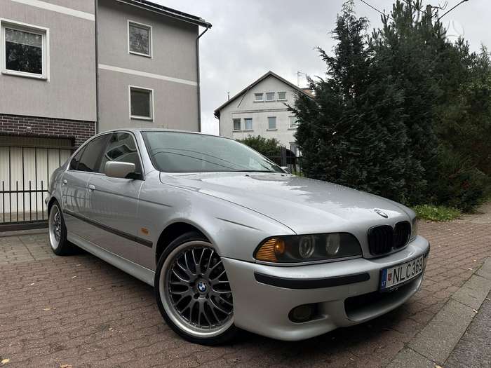 BMW 525, 2.5 l., Седан