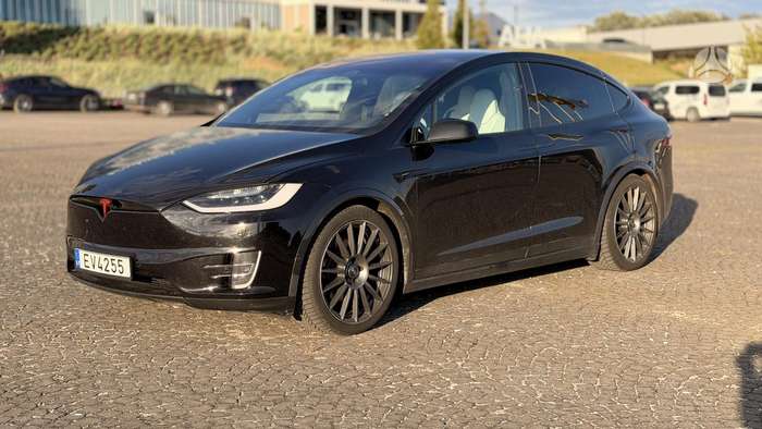 Tesla Model X, 100 kWh, hečbekas
