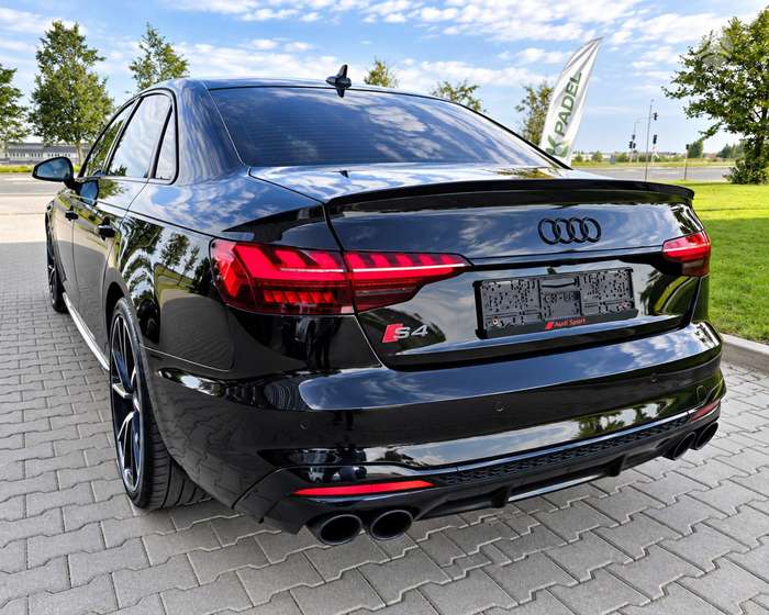 Audi S4, 3.0 l., Седан