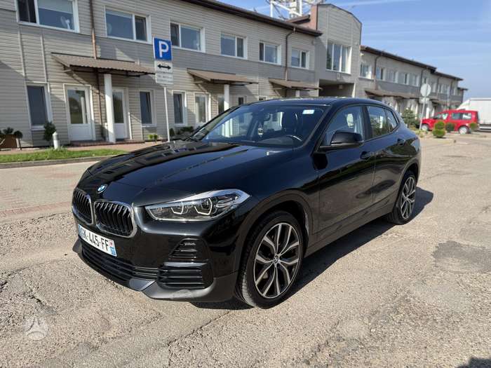 BMW X2, 1.5 l., off-road / crossover