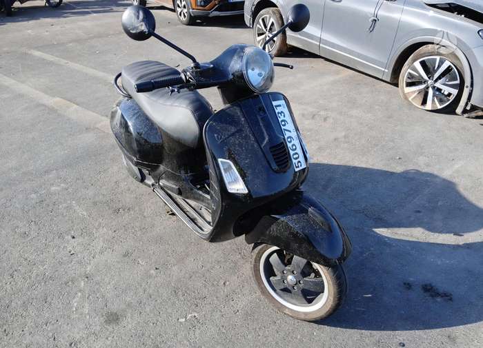 Piaggio Vespa 278cc, scooters / mopeds