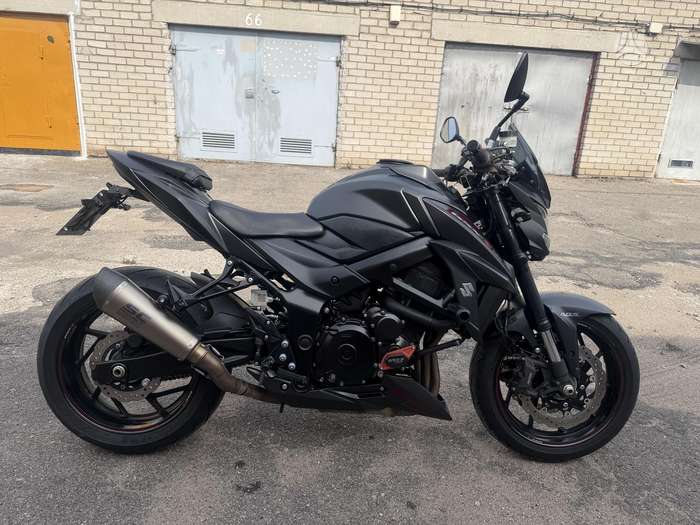 Suzuki GSX-S 749cc, street / classic