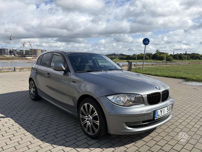 BMW 118, 2.0 l., hatchback