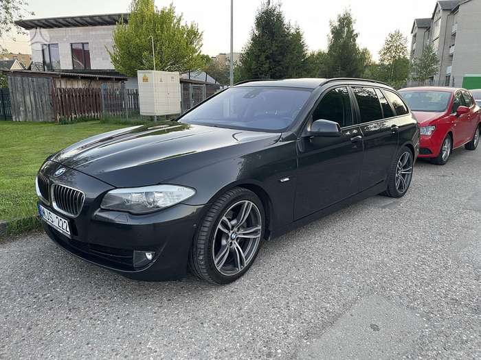 BMW 520, 2.0 l., wagon