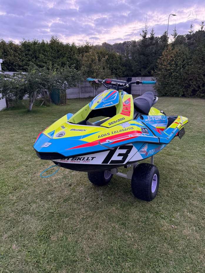 Sea-Doo Spark, jet skis
