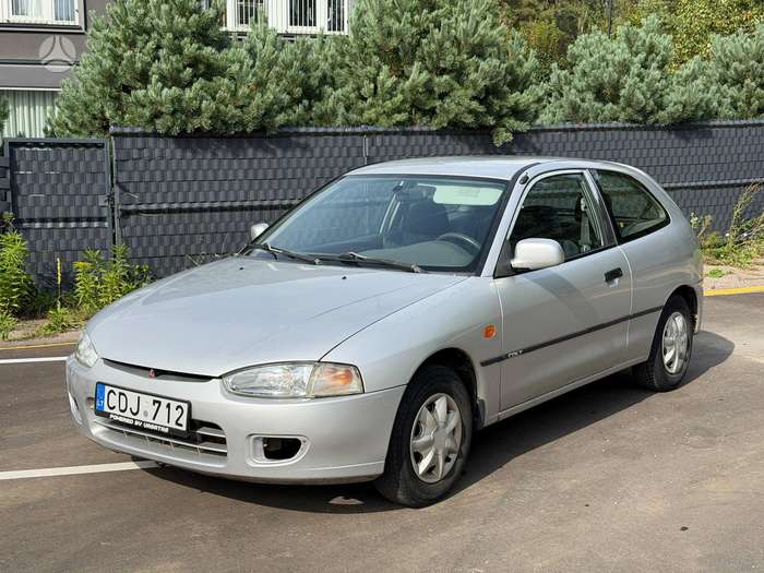 Mitsubishi Colt, 1.3 l., hatchback