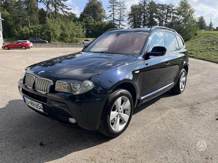BMW X3, off-road / crossover