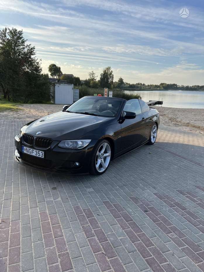 BMW 320, 2.0 l., convertible