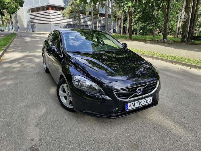 Volvo V40, 1.6 l., Хэтчбек