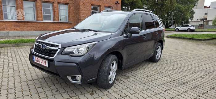 Subaru Forester, 2.0 l., off-road / crossover