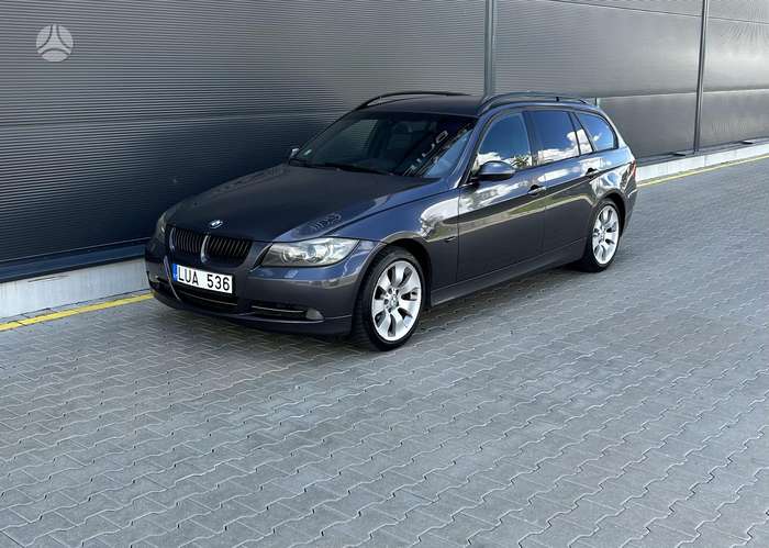 BMW 330, 3.0 l., wagon