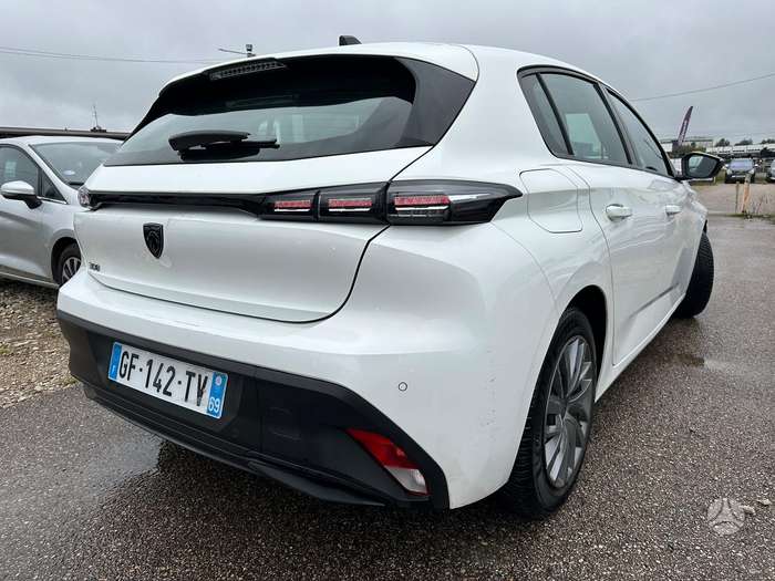 Peugeot 308, 1.2 l., hatchback