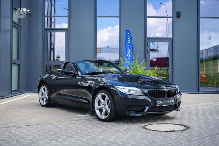 BMW Z4, 2.0 l., convertible