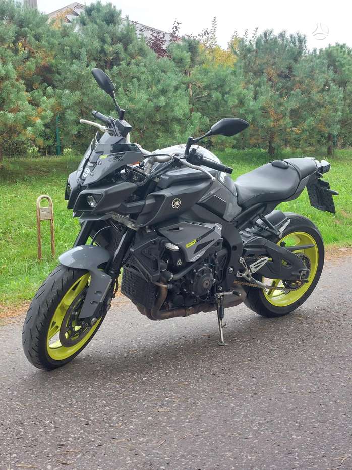 Yamaha MT 10 1000cc, street / classic