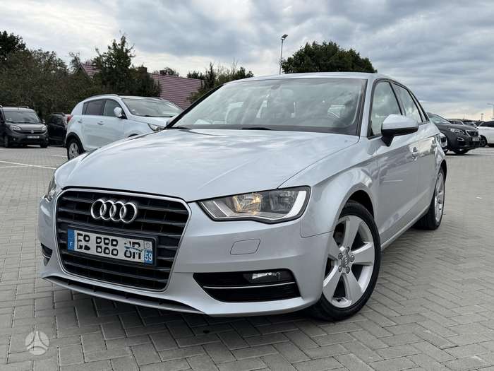 Audi A3, 1.6 l., hatchback
