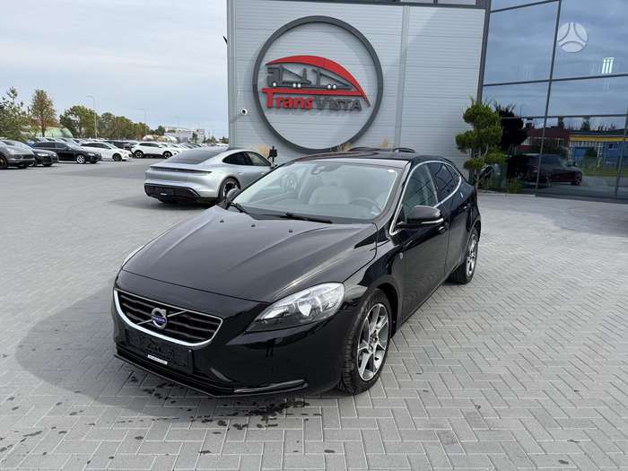 Volvo V40, 2.0 l., Хэтчбек