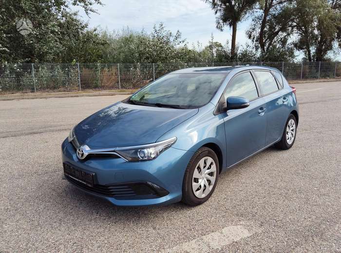 Toyota Auris, 1.3 l., Хэтчбек