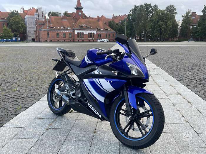 Yamaha YZF 125cc, superbikes