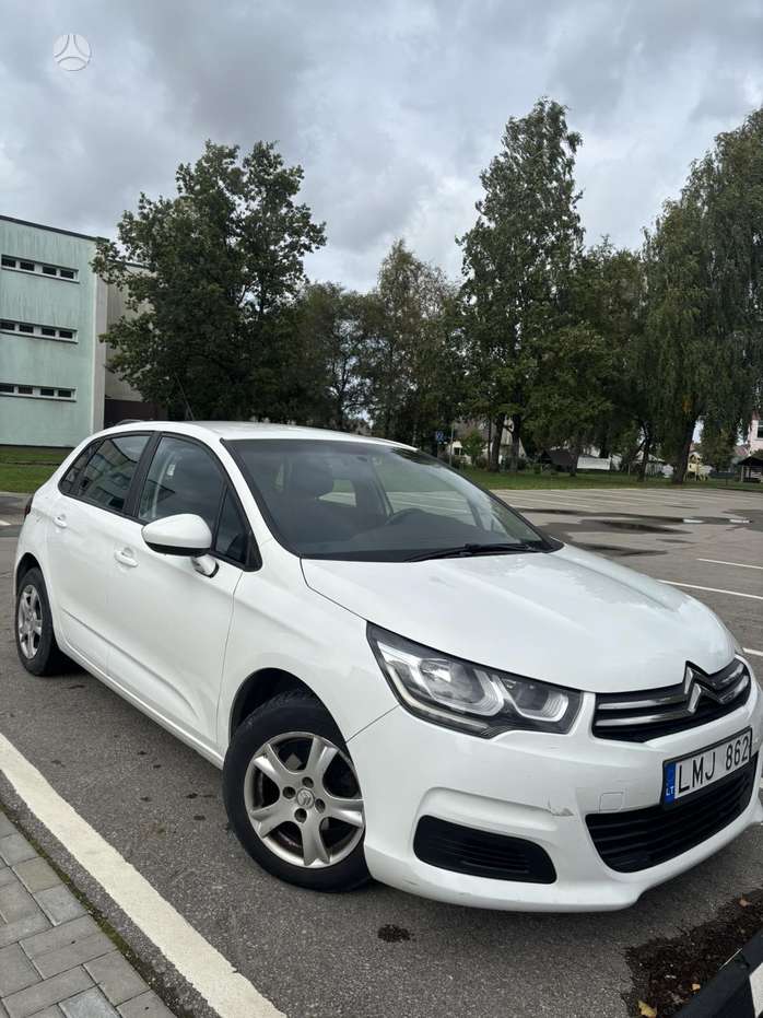 Citroen C4, 1.6 l., hatchback