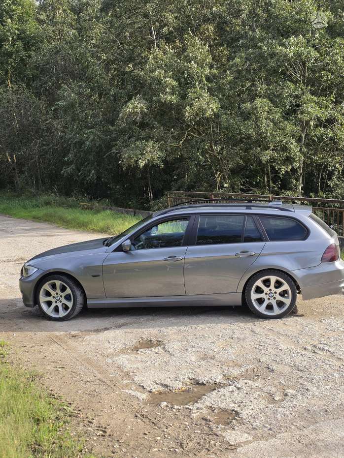 BMW 320, 2.0 l., wagon