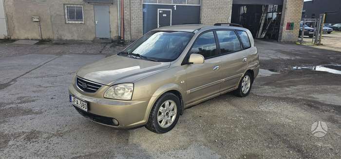 Kia Carens, 2.0 l., hatchback
