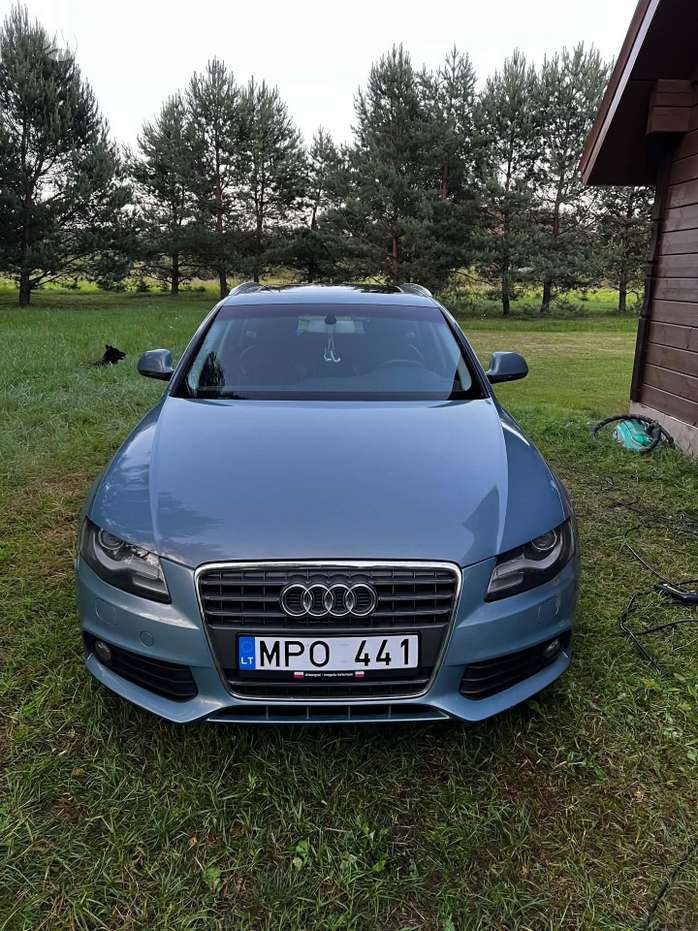Audi A4, 1.8 l., universalas