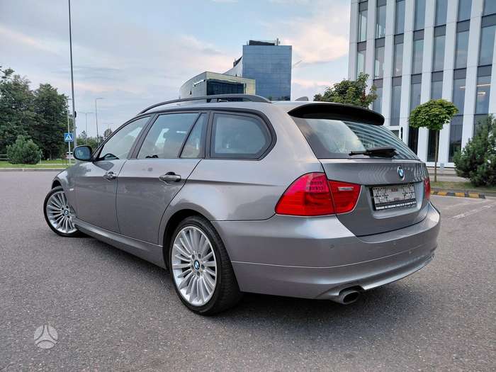 BMW 320, 2.0 l., universalas