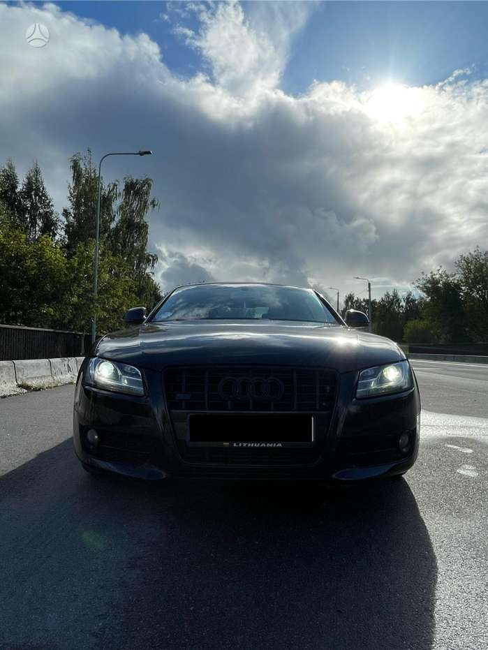 Audi A5, 1.8 l., Седан