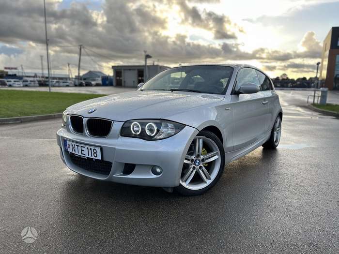 BMW 118, 2.0 l., Хэтчбек
